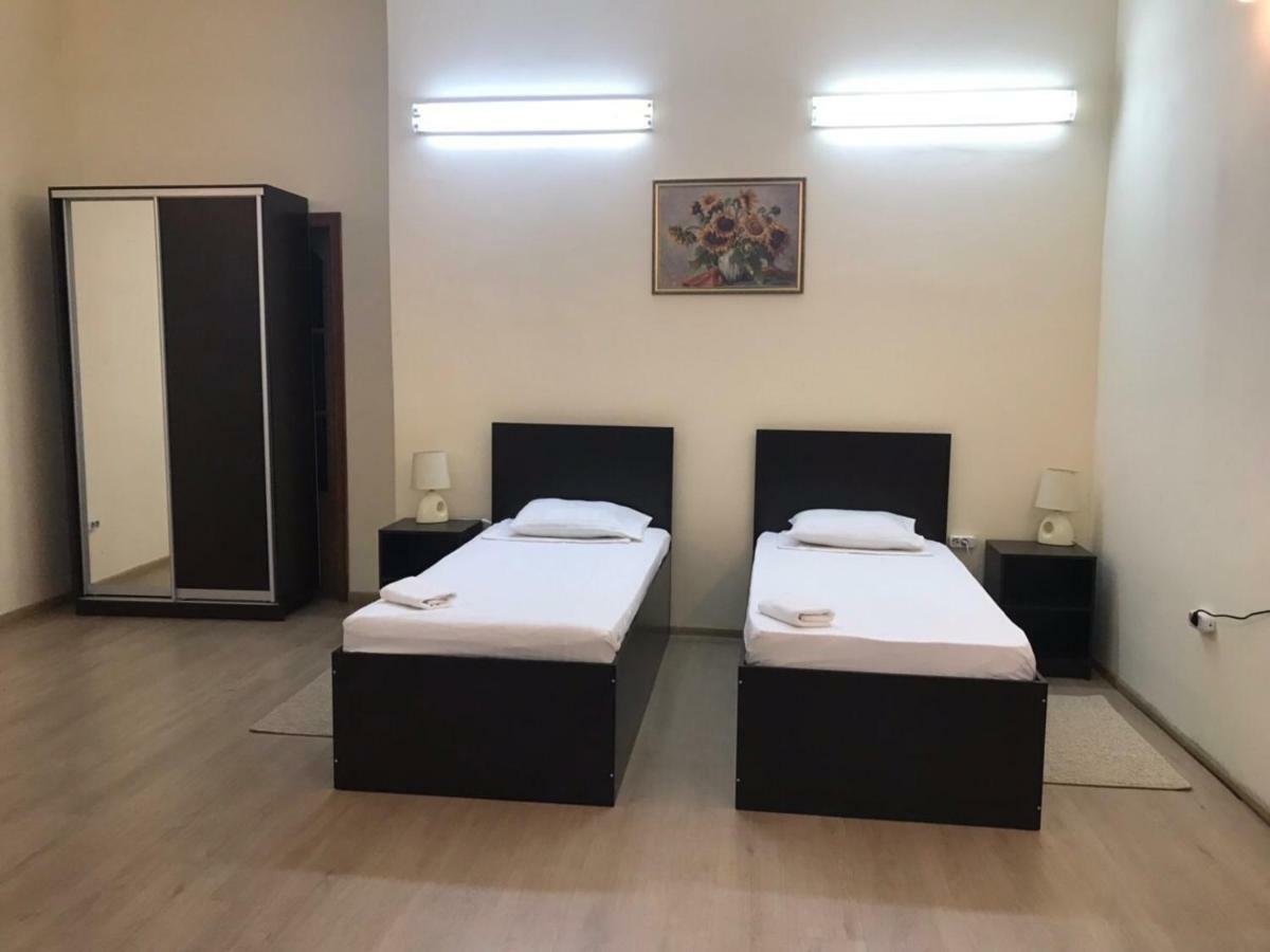 Mini-Hotel Verhovina Kiev Extérieur photo